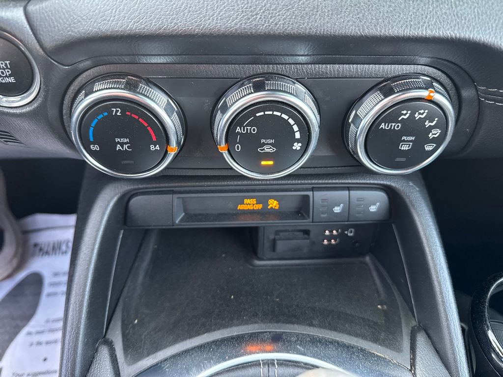 Used 2021 MAZDA MX-5 Miata Grand Touring image 17