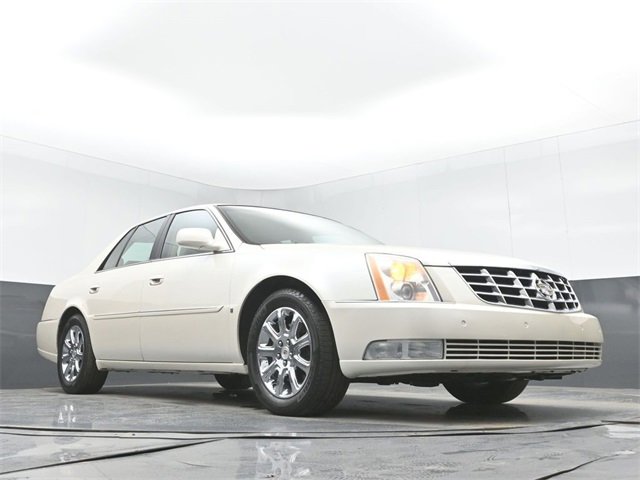 Used 2008 Cadillac DTS w/ Sun And Sound Package image 42