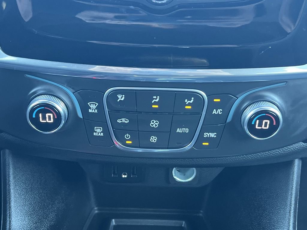 Used 2022 Chevrolet Traverse LT image 6