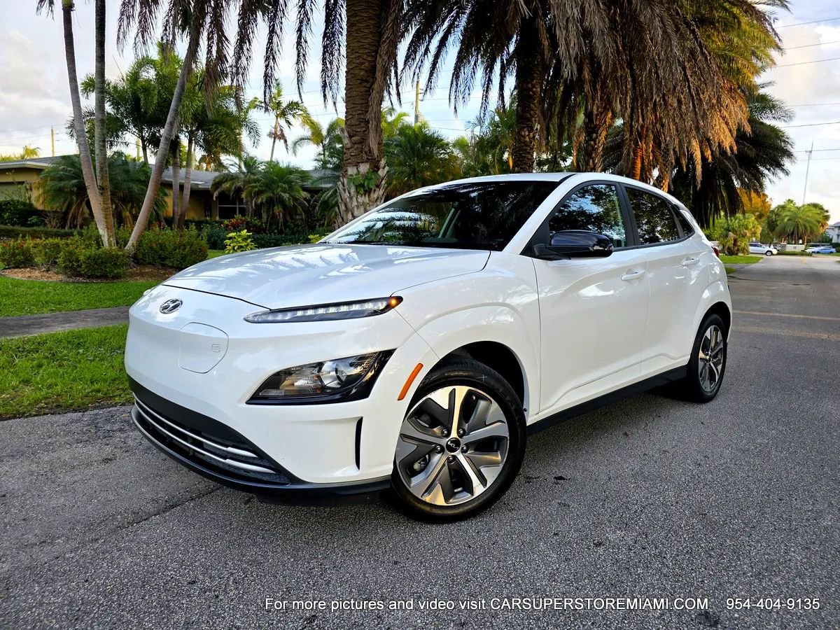 Used 2023 Hyundai Kona SEL FWD image 9