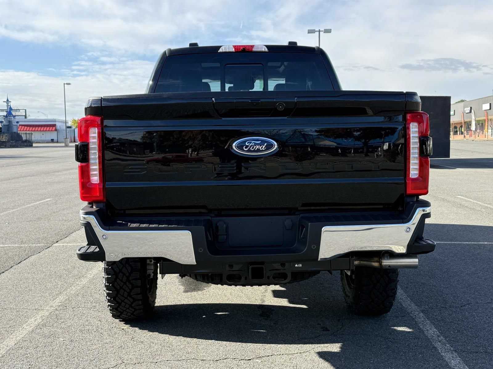 New 2026 Ford F250 Lariat w/ Tremor Off-Road Package AWD/4WD image 3
