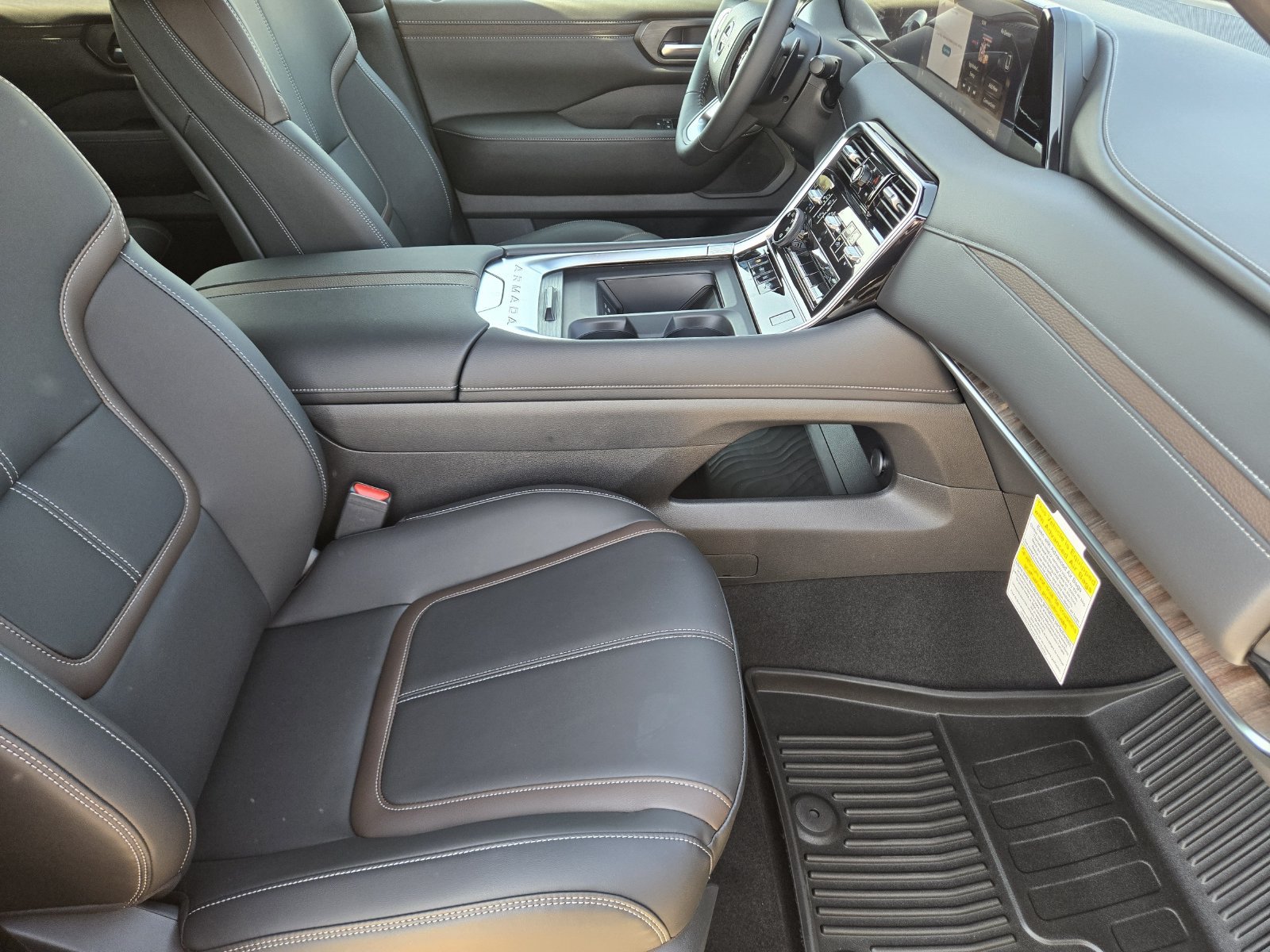 New 2026 Nissan Armada SL w/ Captain's Chari Seat Package RWD image 14