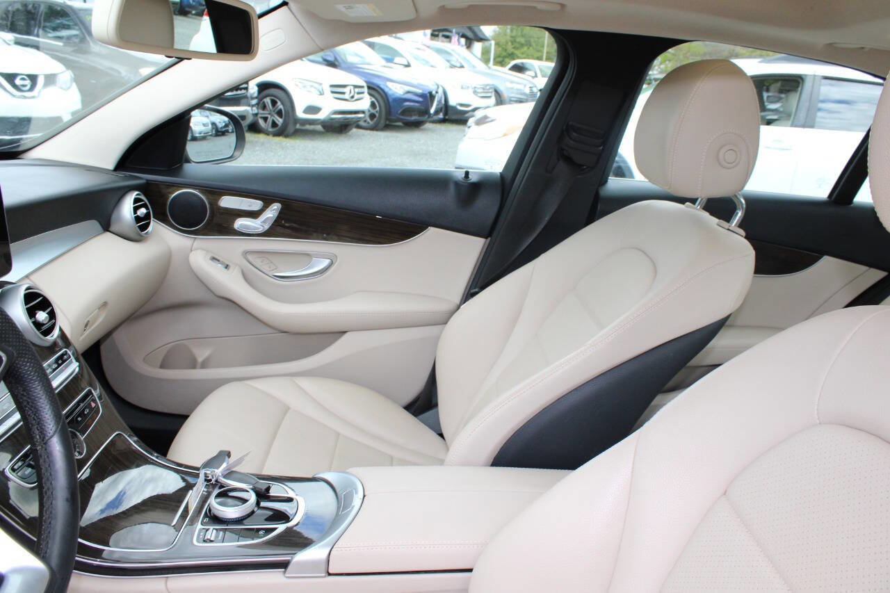 Used 2017 Mercedes-Benz C 300 4MATIC Sedan image 14