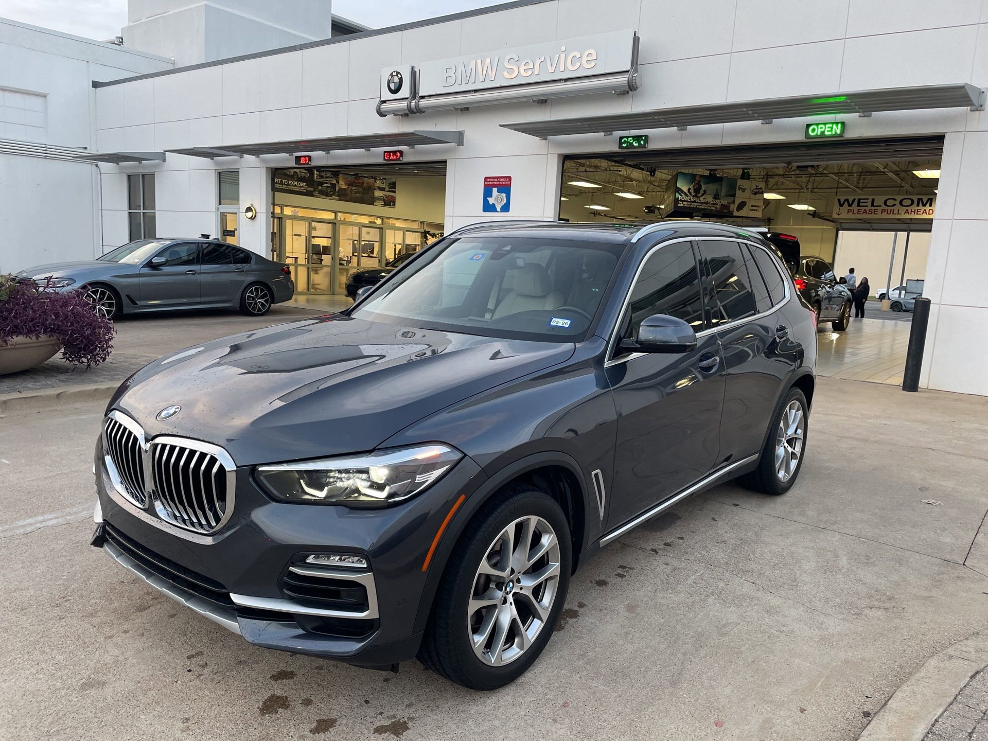Used 2021 BMW X5 sDrive40i w/ Parking Assistance Package