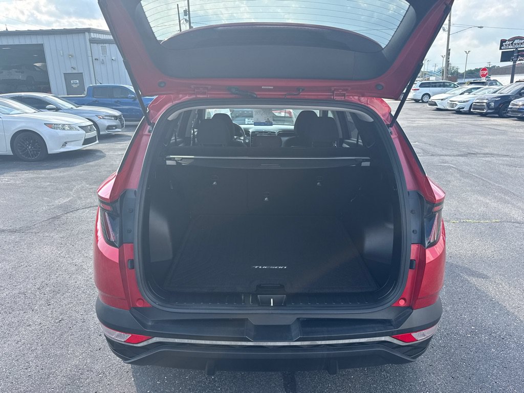 Used 2022 Hyundai Tucson SEL w/ Cargo Package AWD/4WD image 10