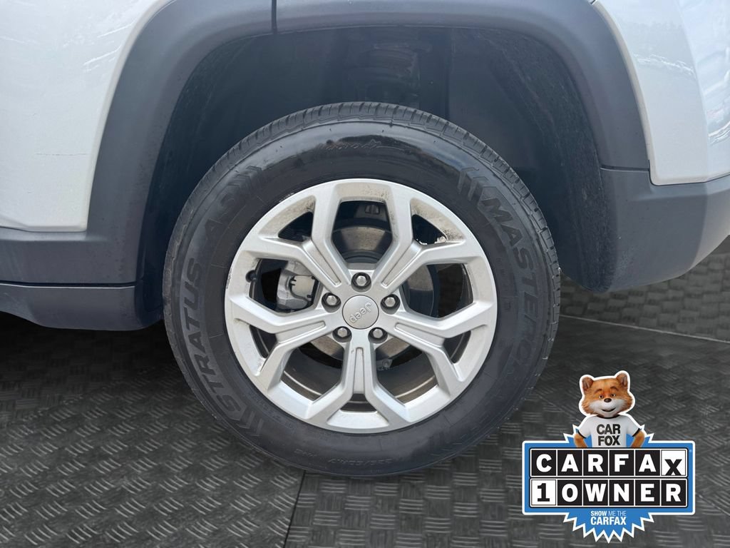 Used 2024 Jeep Compass Latitude AWD/4WD image 17