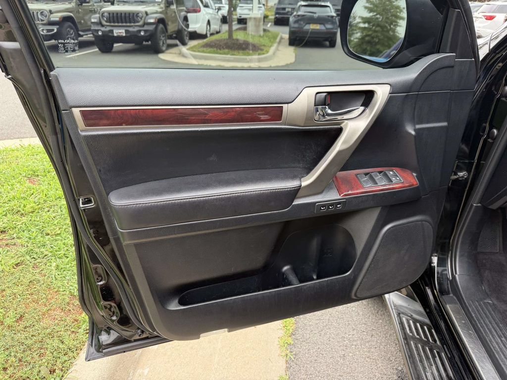 Used 2011 Lexus GX 460 Premium AWD/4WD image 33