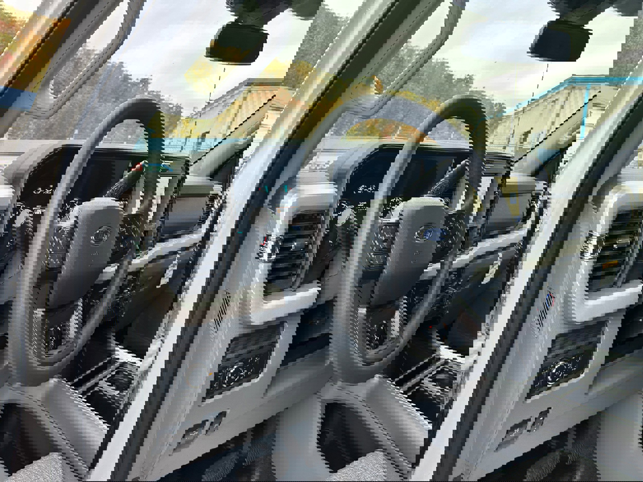 New 2025 Ford F450 XLT w/ XLT Value Package image 60