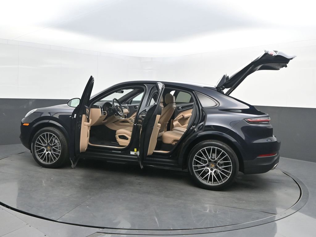 Used 2022 Porsche Cayenne Coupe w/ Premium Package image 42