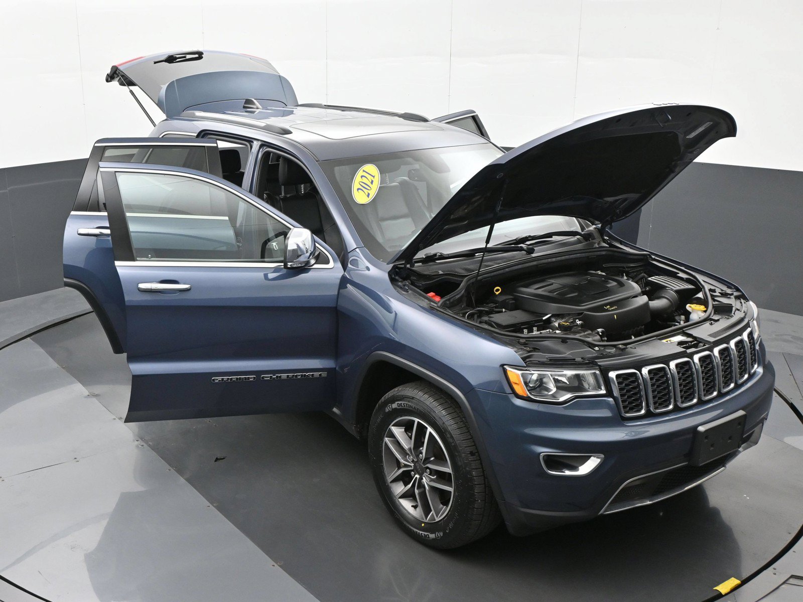 Used 2021 Jeep Grand Cherokee Limited AWD/4WD image 45