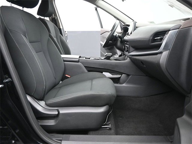 Used 2023 Nissan Rogue S image 18