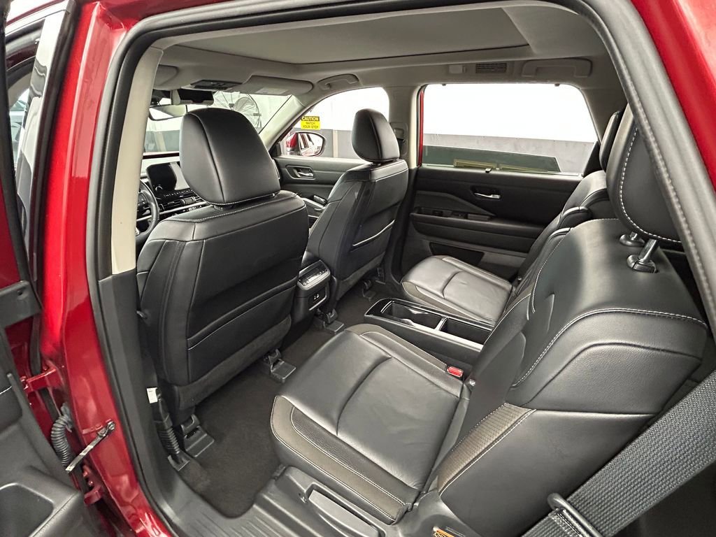 Used 2024 Nissan Pathfinder SL w/ SL Premium Package image 44