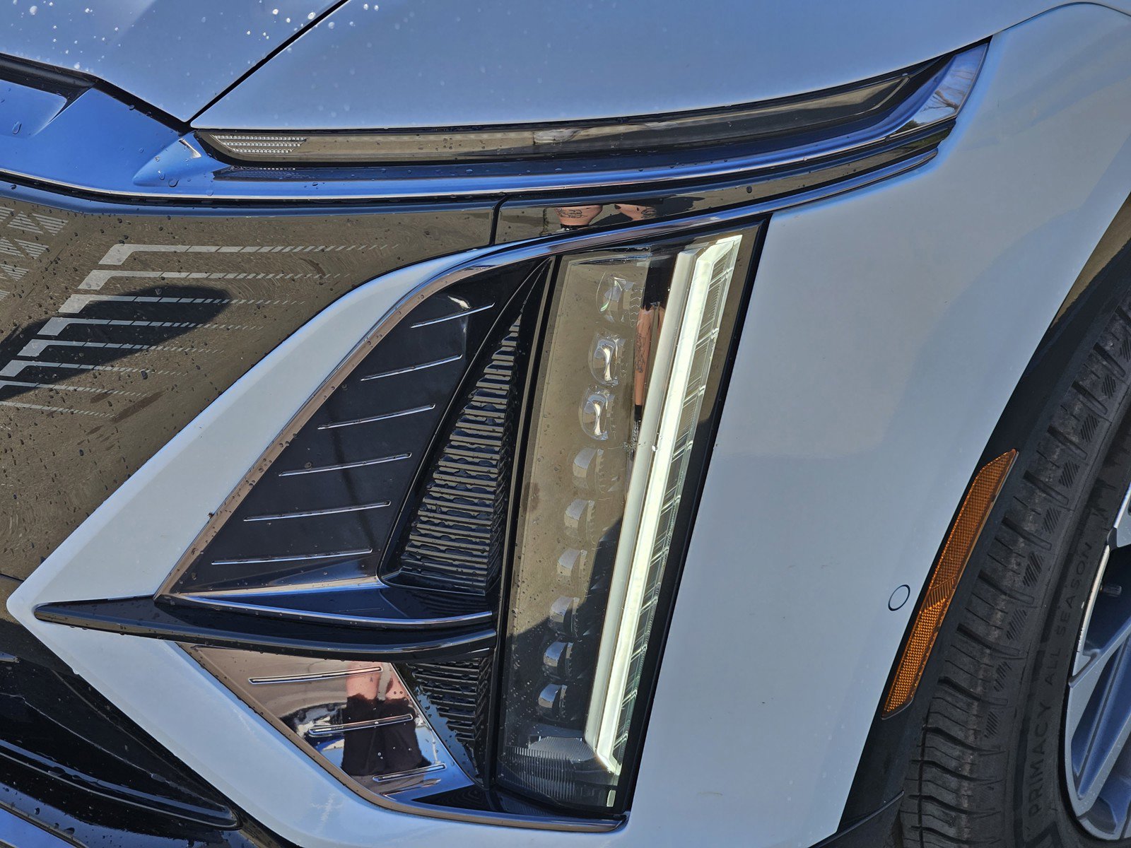 New 2026 Cadillac Lyriq Sport w/ LPO, Floor Liner Package image 5