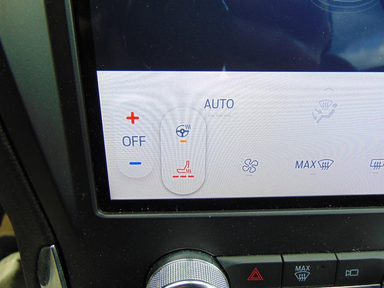 Used 2024 Ford Edge Titanium image 28