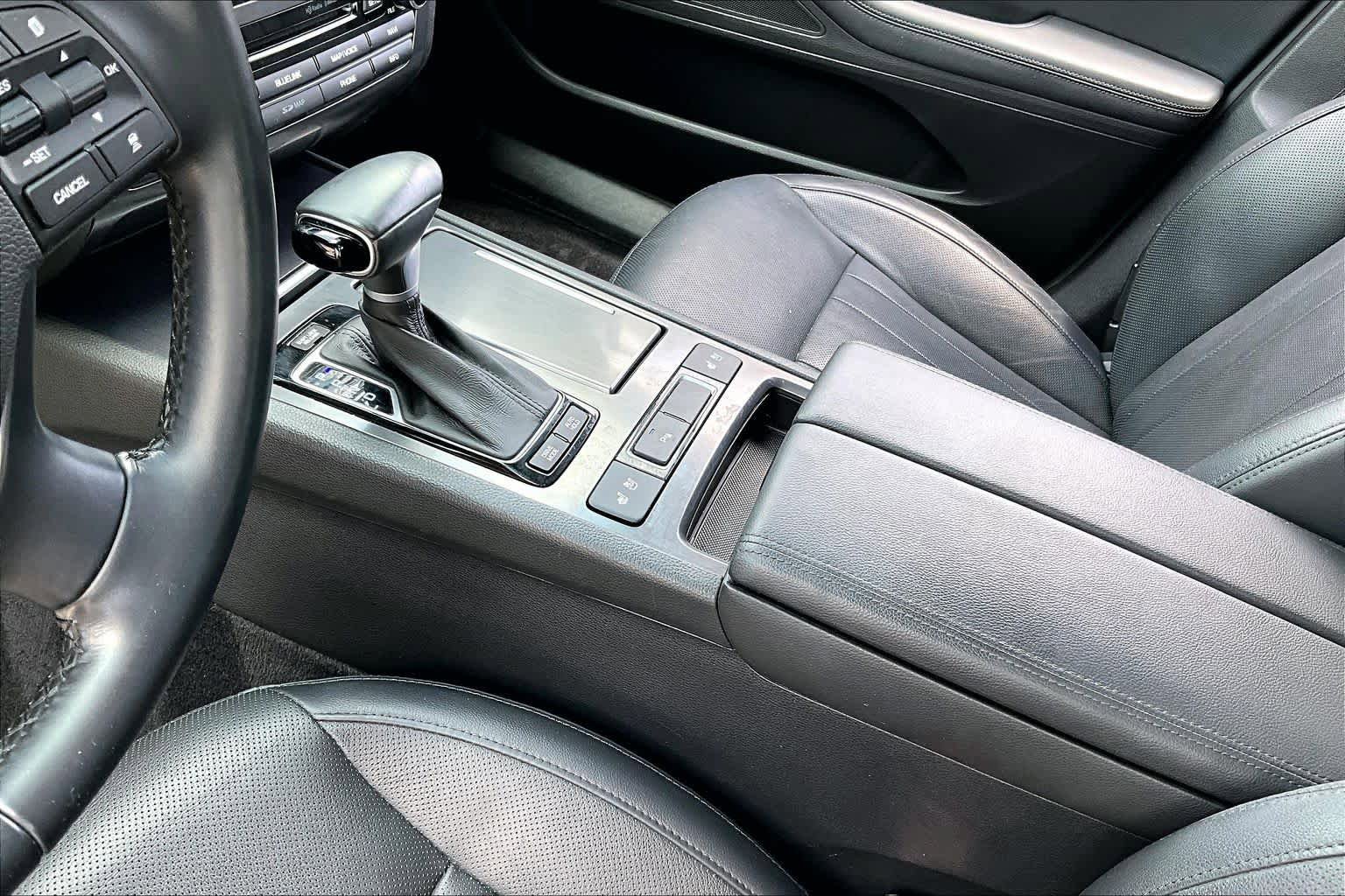 Used 2018 Genesis G80 3.8 w/ Option Group 02 RWD image 15