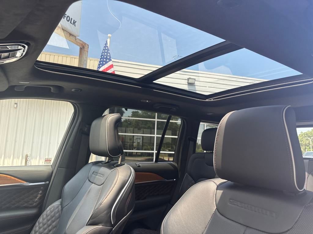 New 2024 Jeep Grand Cherokee Summit AWD/4WD image 23