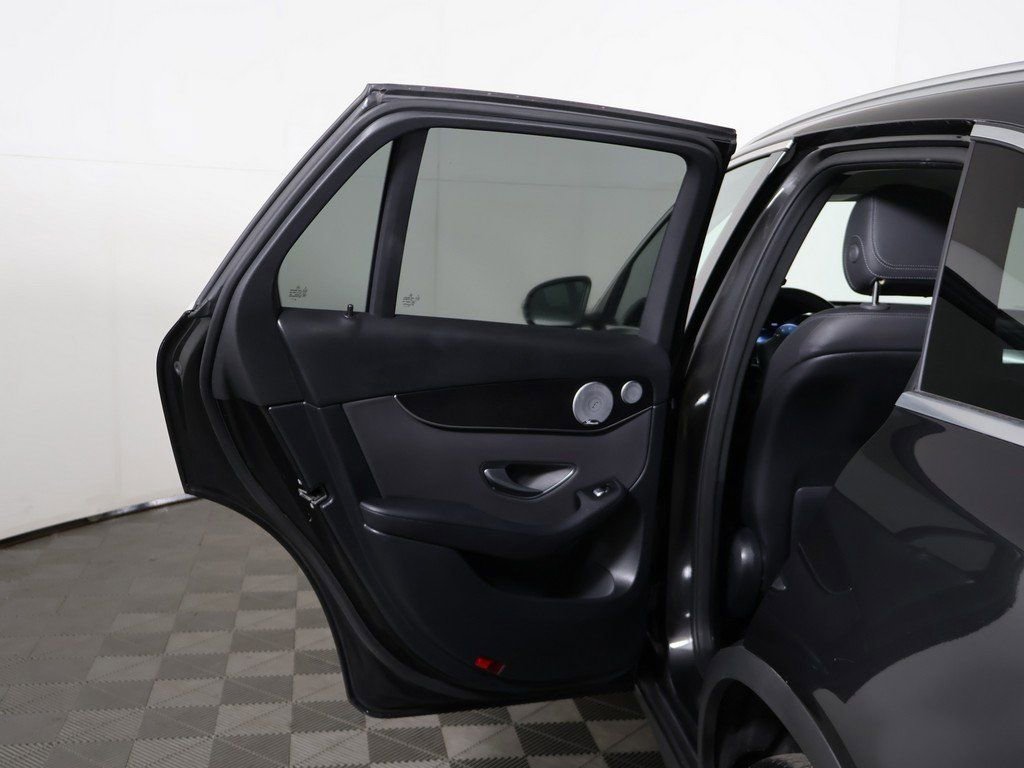 Used 2021 Mercedes-Benz GLC 300 4MATIC w/ Multimedia Package image 24
