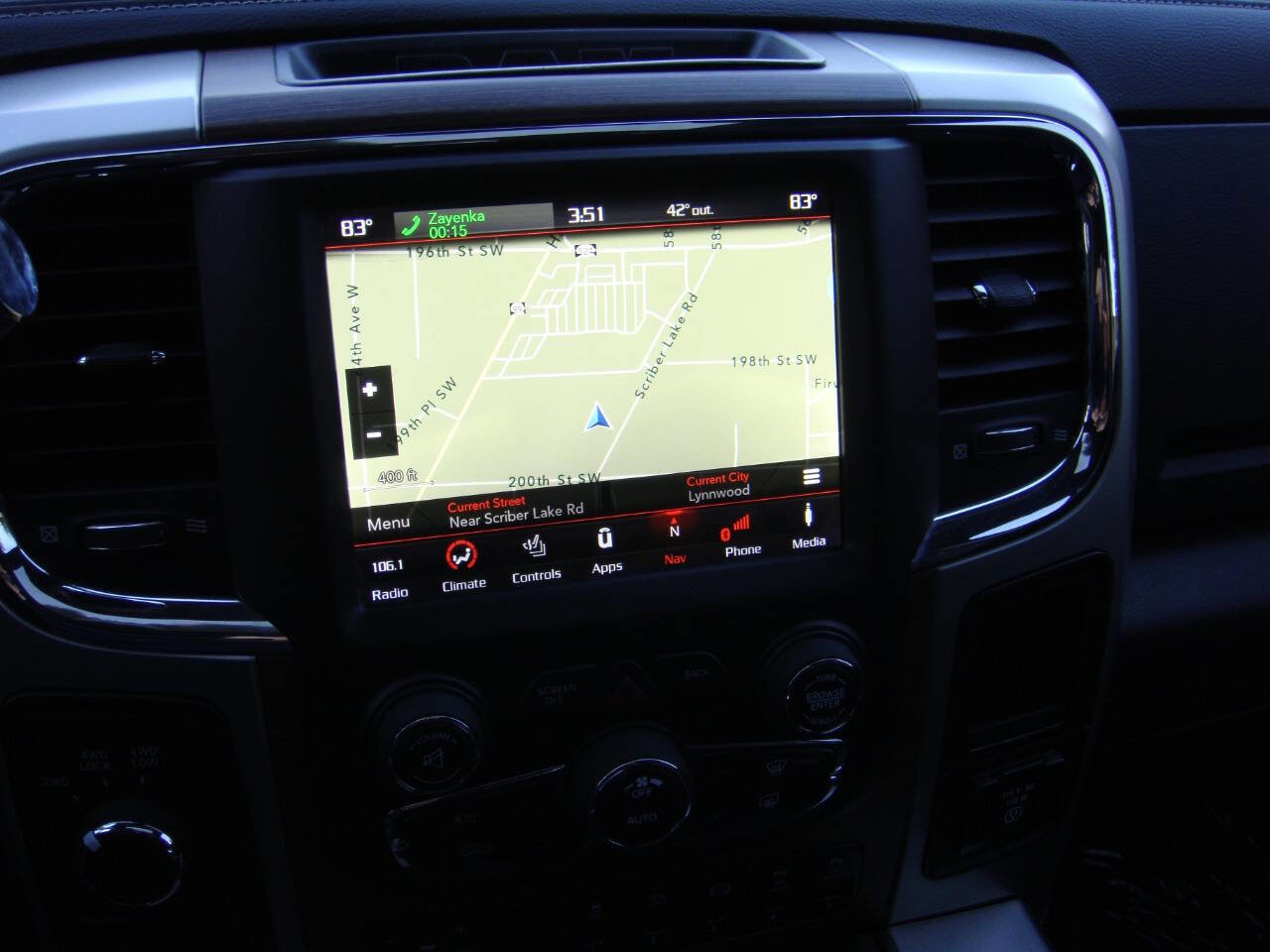 Used 2018 RAM 3500 Laramie w/ Convenience Group AWD/4WD image 21