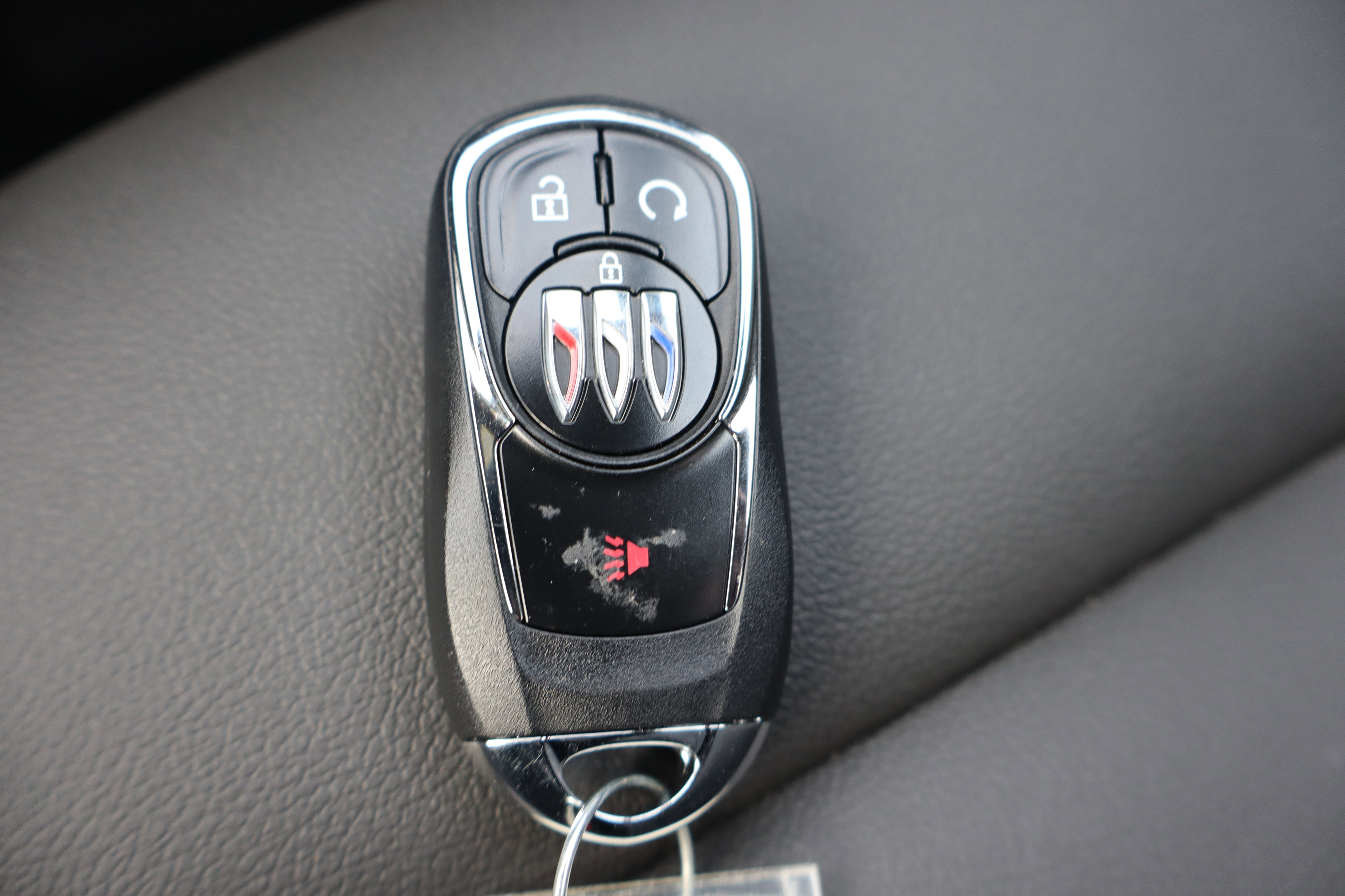 Used 2024 Buick Envista Preferred w/ Convenience II Package FWD image 26