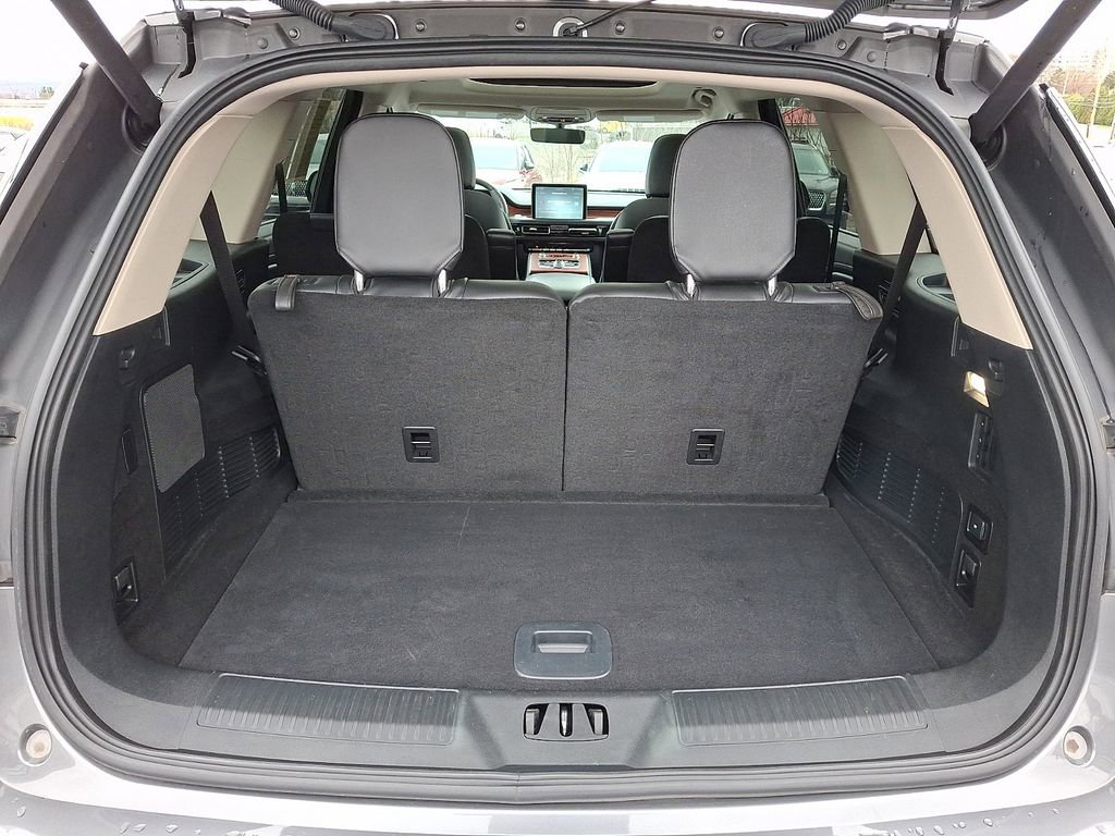 Used 2024 Lincoln Aviator Reserve w/ Equipment Group 201A image 30
