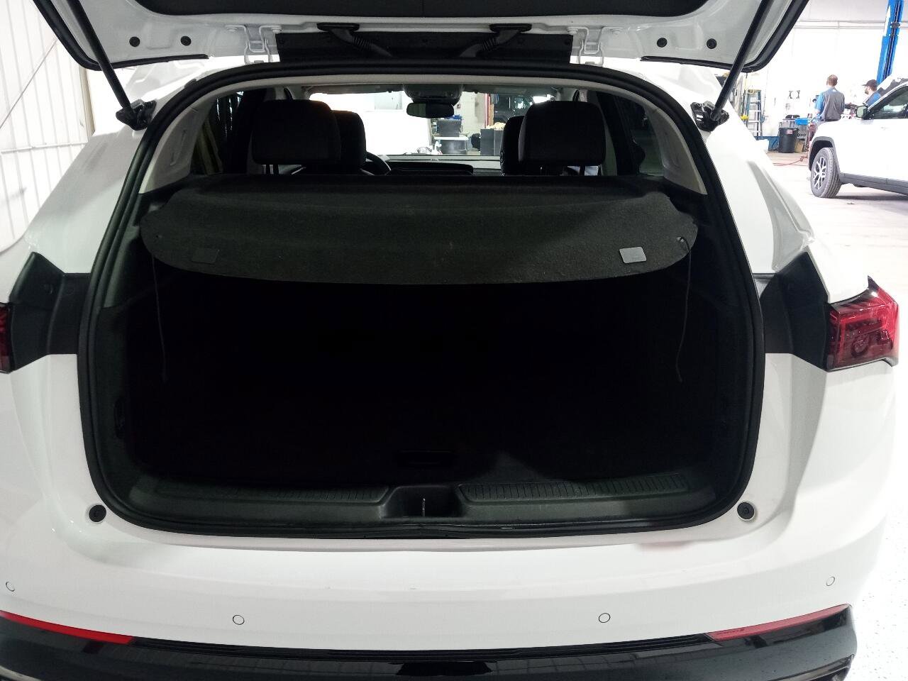 Used 2024 Buick Envision Sport Touring image 7