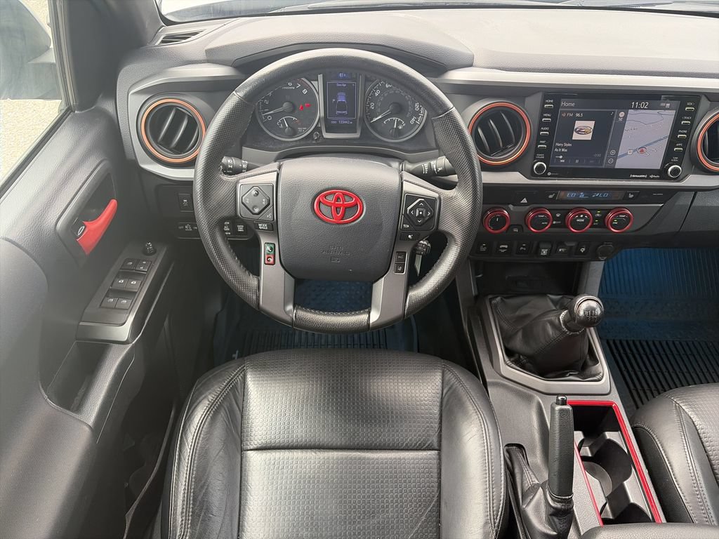 Used 2020 Toyota Tacoma TRD Sport w/ TRD Premium Sport Package AWD/4WD image 14