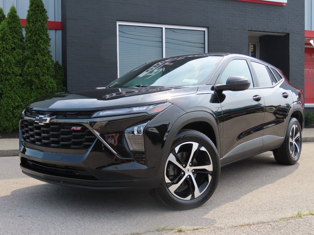 Used 2024 Chevrolet Trax RS w/ Sunroof Package image 12