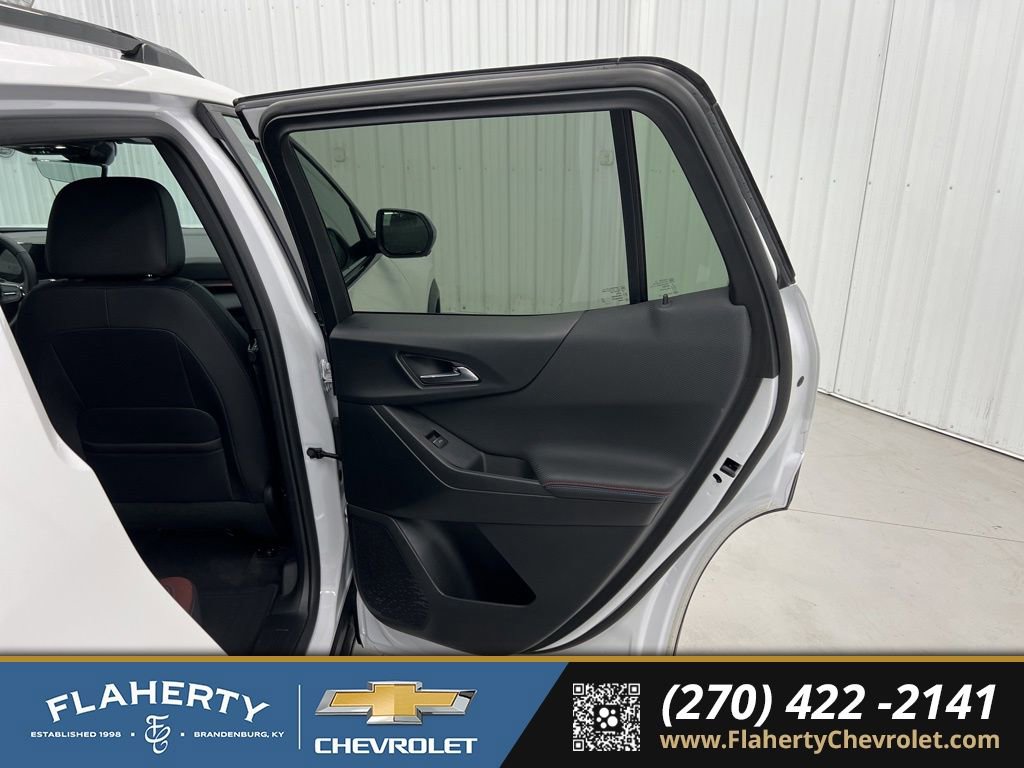 Used 2025 Chevrolet Equinox RS w/ Safety and Technology Package image 12