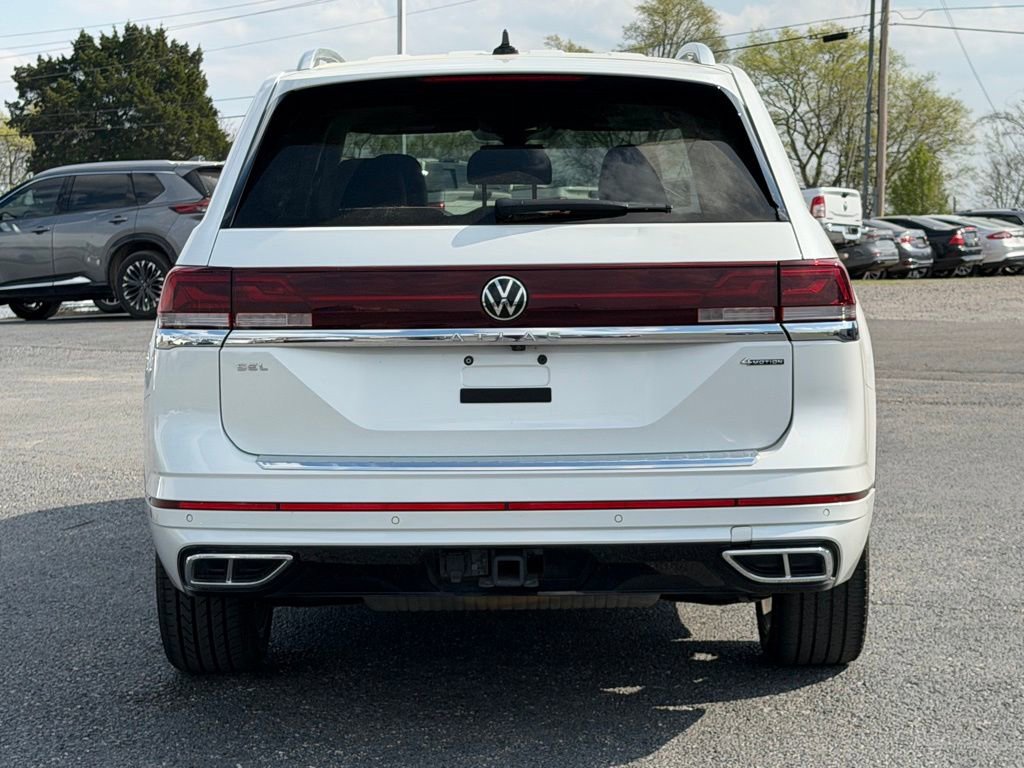 Used 2024 Volkswagen Atlas SEL Premium R-Line image 6