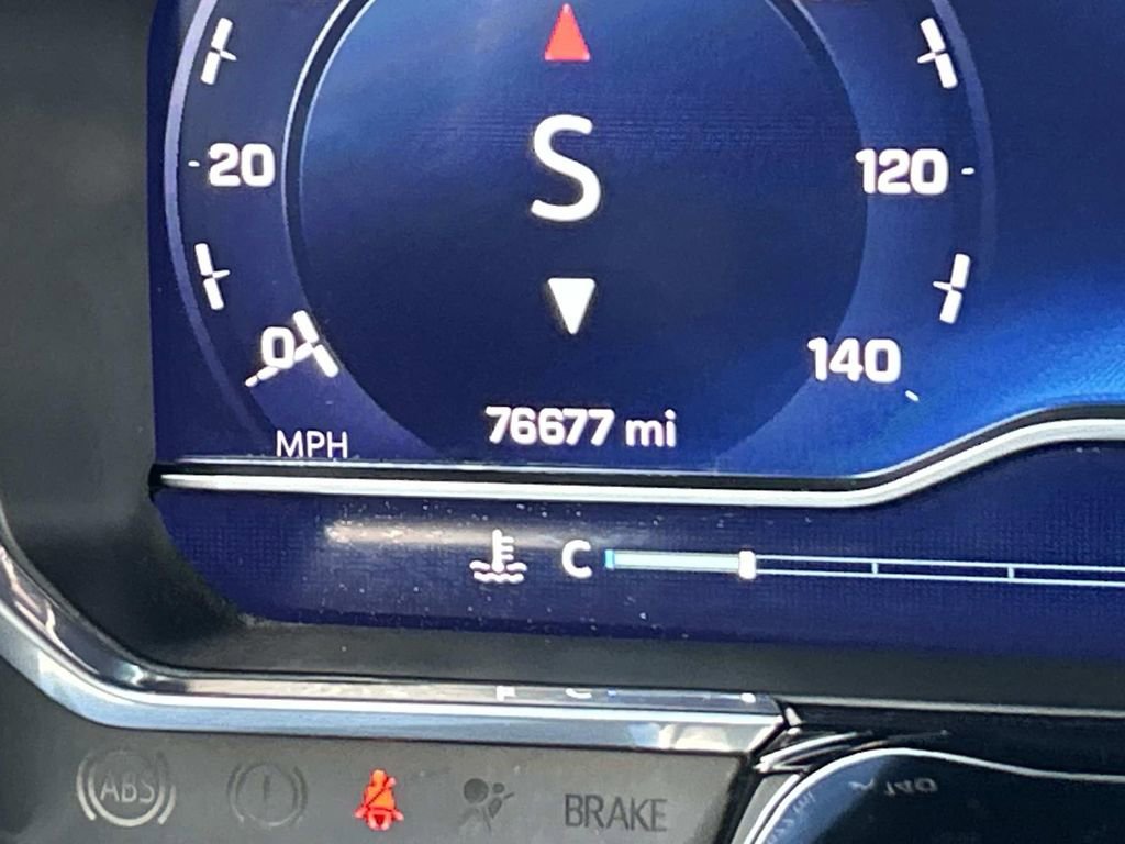 Used 2023 Chevrolet Silverado 1500 LTZ image 39