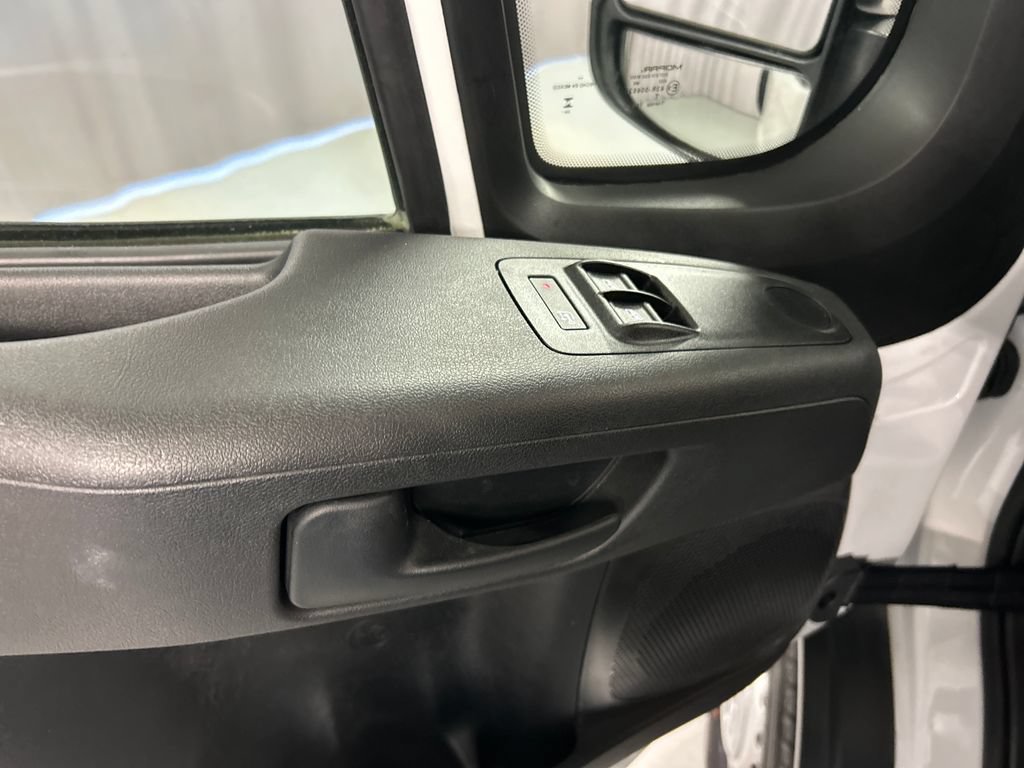 Used 2025 RAM ProMaster 2500 w/ U-Haul Equipment Group FWD image 13
