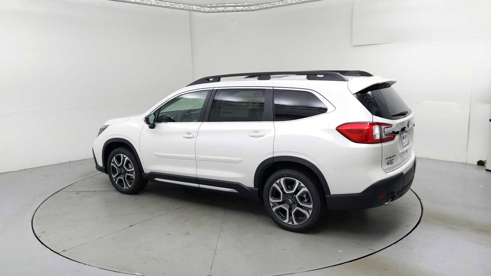 New 2025 Subaru Ascent Limited w/ Popular Package #2 image 7