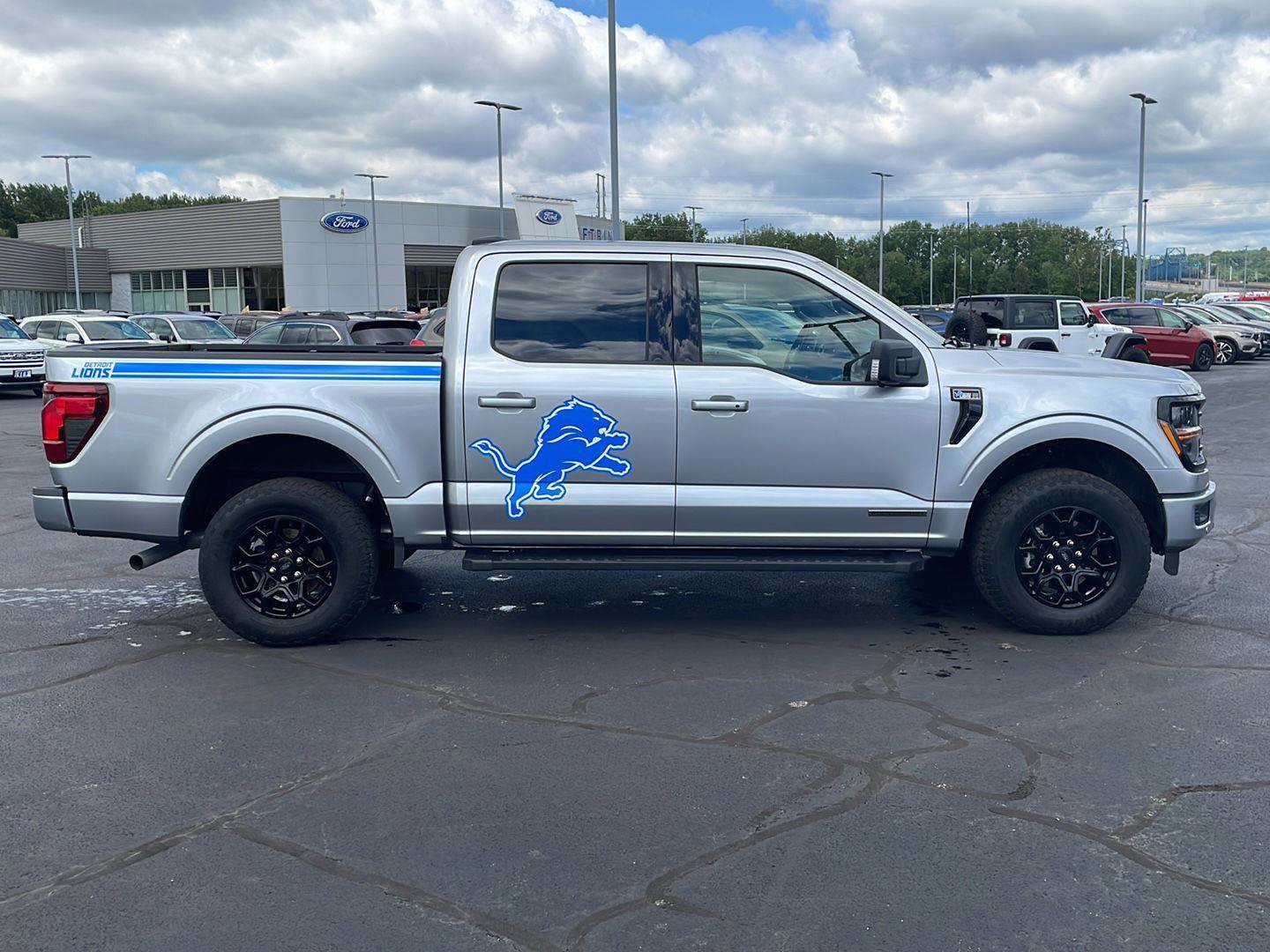 Used 2024 Ford F150 XLT w/ Equipment Group 302A MID AWD/4WD image 6
