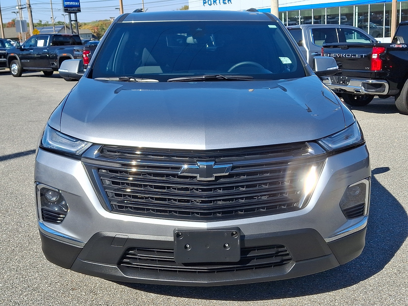 Certified 2024 Chevrolet Traverse LT w/ Midnight/Sport Edition AWD/4WD image 2