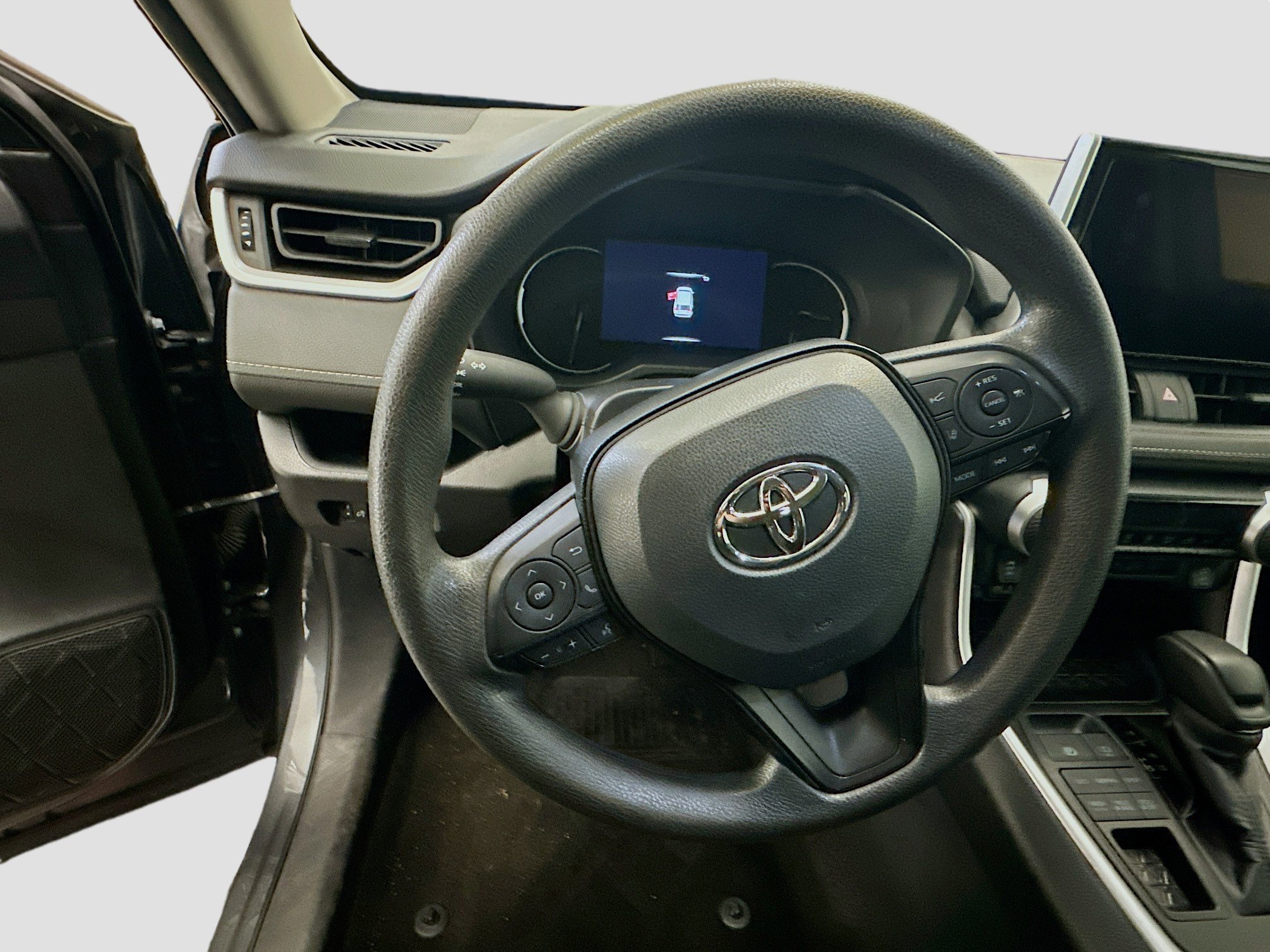 Used 2024 Toyota RAV4 LE image 18