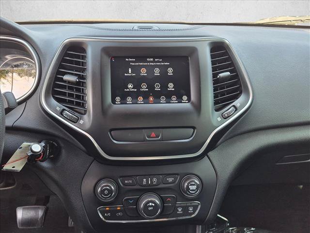Used 2020 Jeep Cherokee Latitude FWD image 14