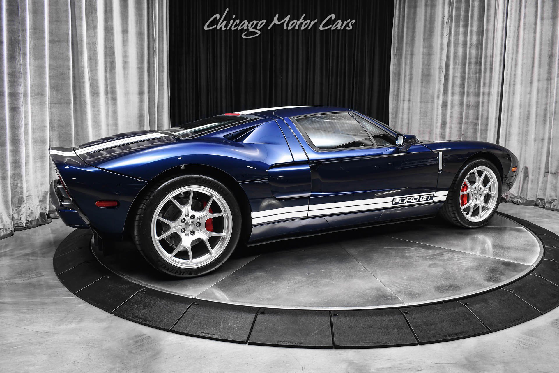 Used 2005 Ford GT image 5