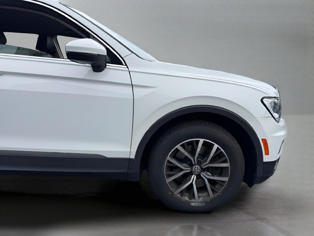 Used 2021 Volkswagen Tiguan SE R-Line AWD/4WD image 23