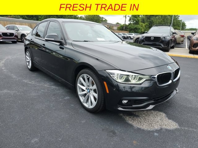 Used 2018 BMW 320i xDrive Sedan AWD/4WD image 7