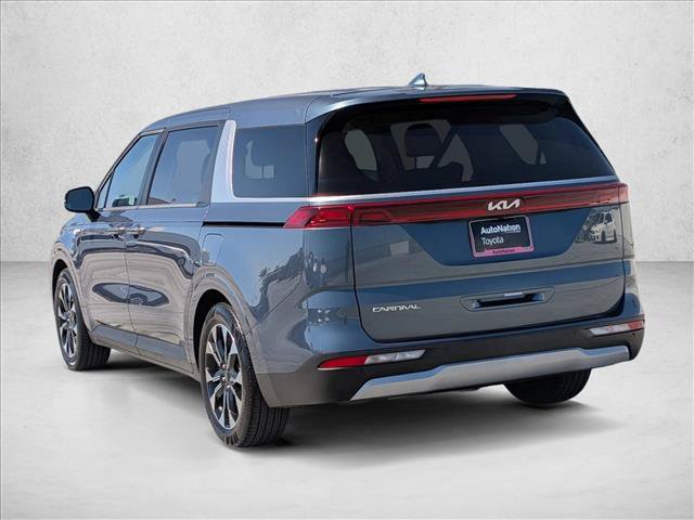 Used 2024 Kia Carnival EX FWD image 8