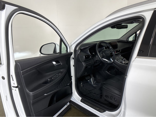 Used 2023 Hyundai Santa Fe SEL Premium image 2