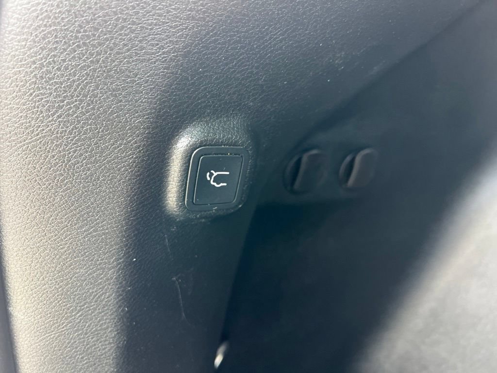 Used 2020 Jeep Cherokee Limited AWD/4WD image 21