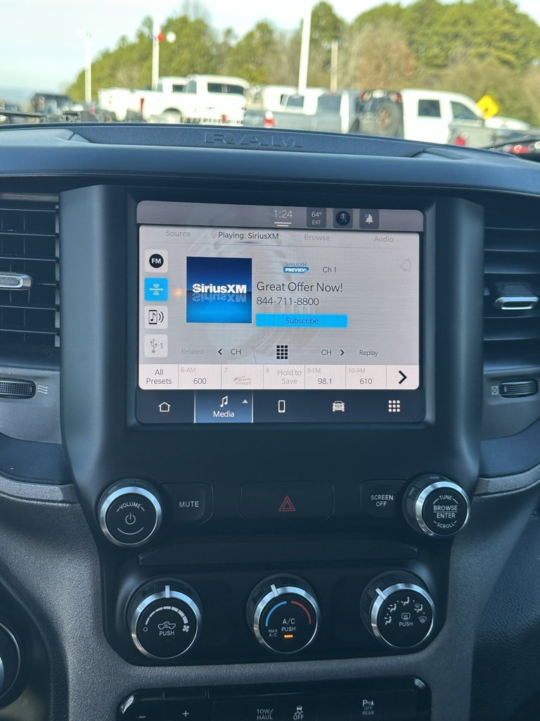 Used 2024 RAM 2500 Tradesman w/ Chrome Appearance Group image 11