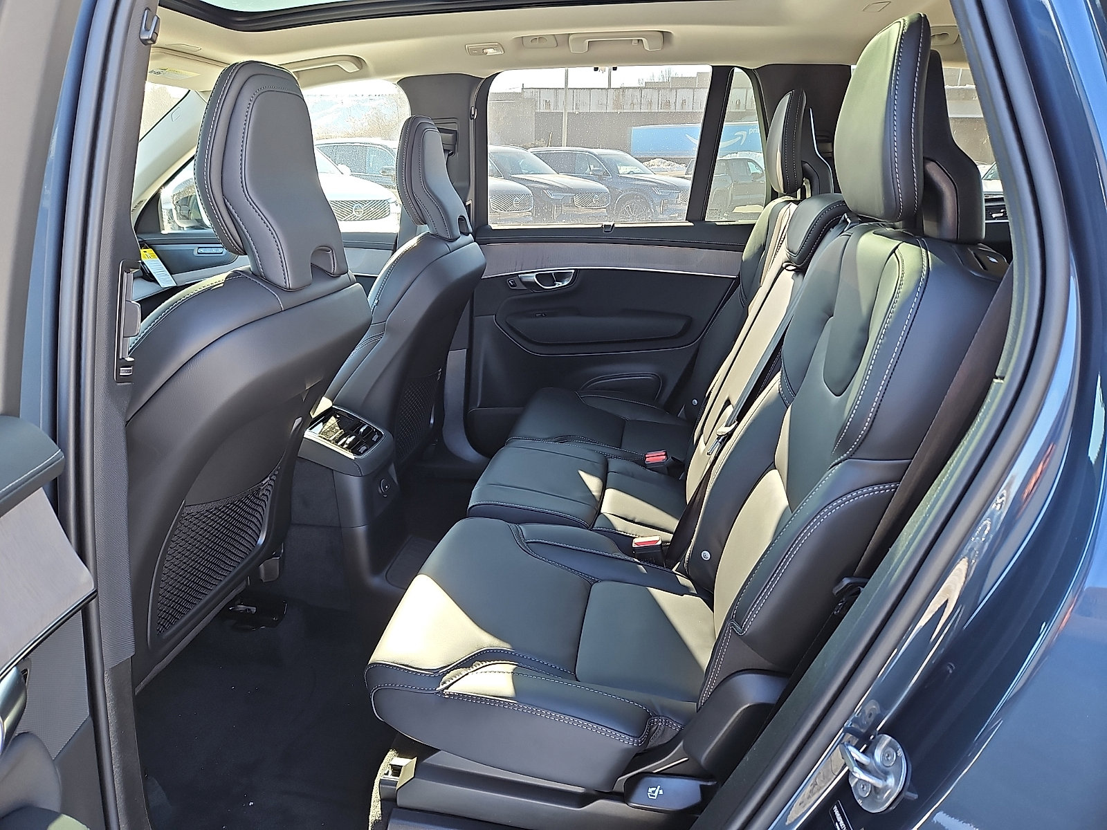 New 2026 Volvo XC90 T8 Ultra w/ Protection Package Premier image 8