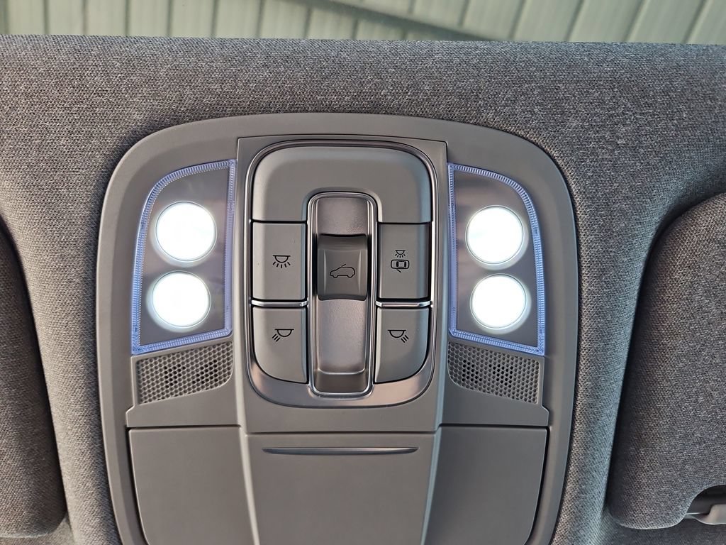 Used 2019 Hyundai Santa Fe Limited FWD image 22