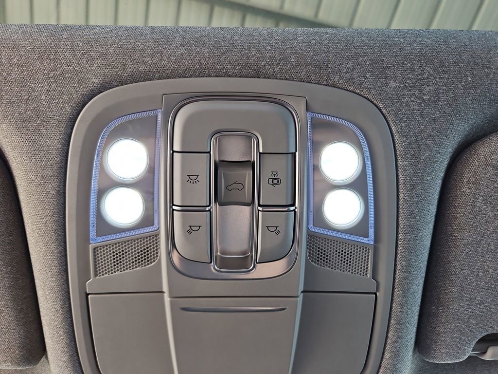 Used 2019 Hyundai Santa Fe Limited FWD image 22