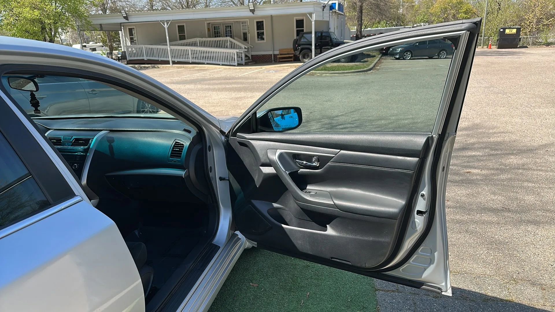 Used 2015 Nissan Altima 2.5 S w/ Power Driver Seat Package image 24