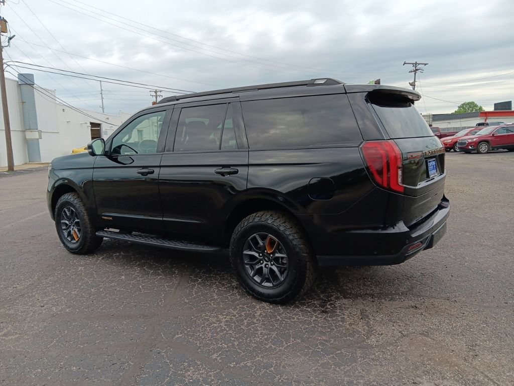 Used 2025 Ford Expedition Tremor AWD/4WD image 10