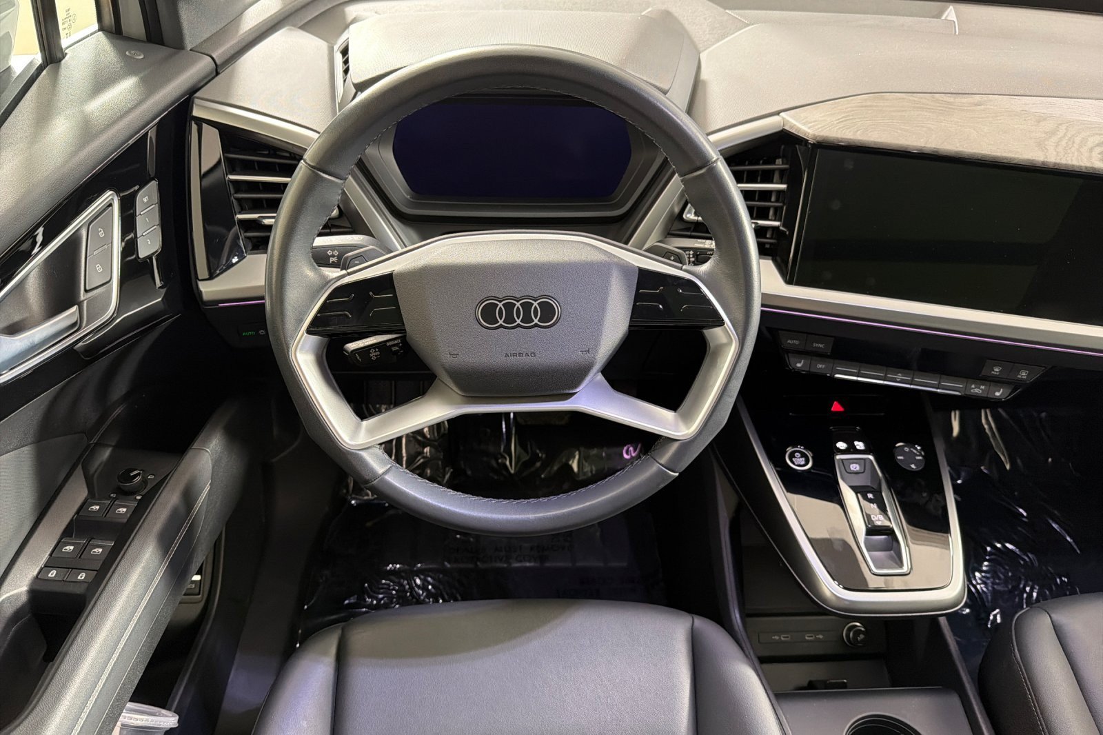 Certified 2023 Audi Q4 e-tron Premium Plus w/ Premium Plus AWD/4WD image 13