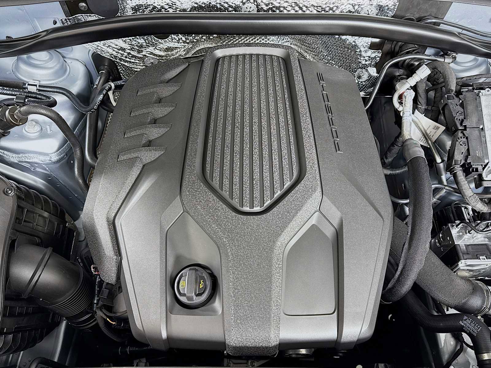 New 2026 Porsche Macan image 32